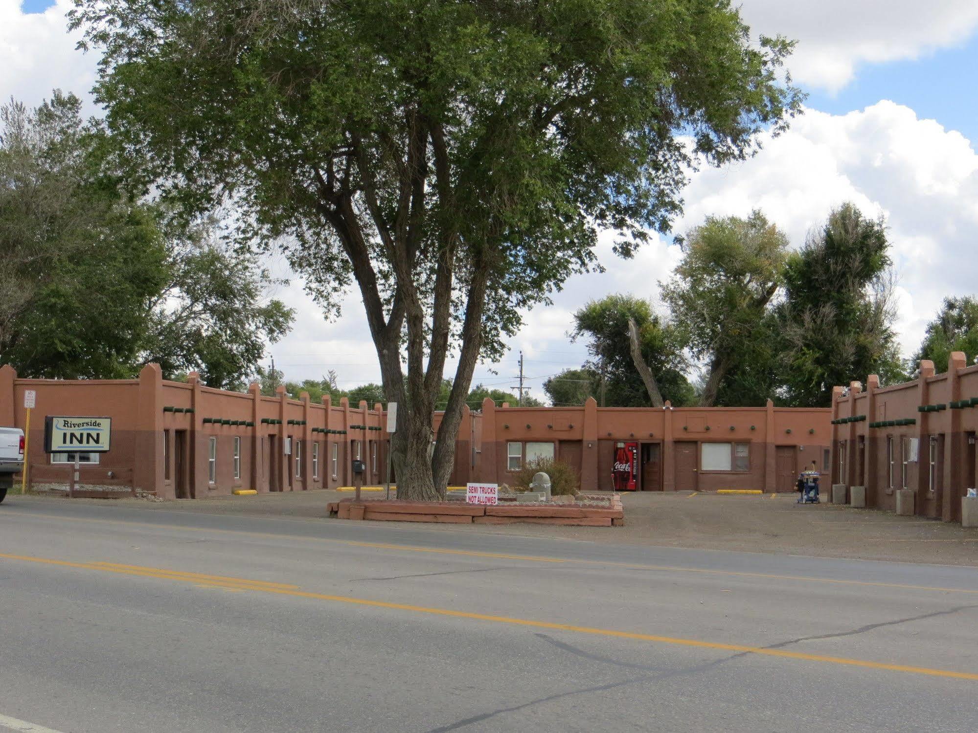 Riverside Inn Of Alamosa Exterior photo